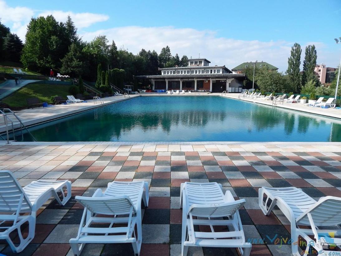 Apartman Vrdnicak ヴルドニーク エクステリア 写真
